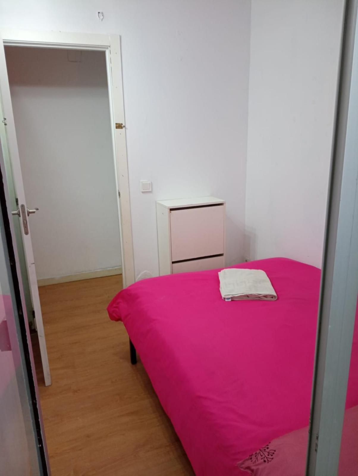 Apartamento 3 Dormitorios En Sanchez Preciados Madrid Bagian luar foto