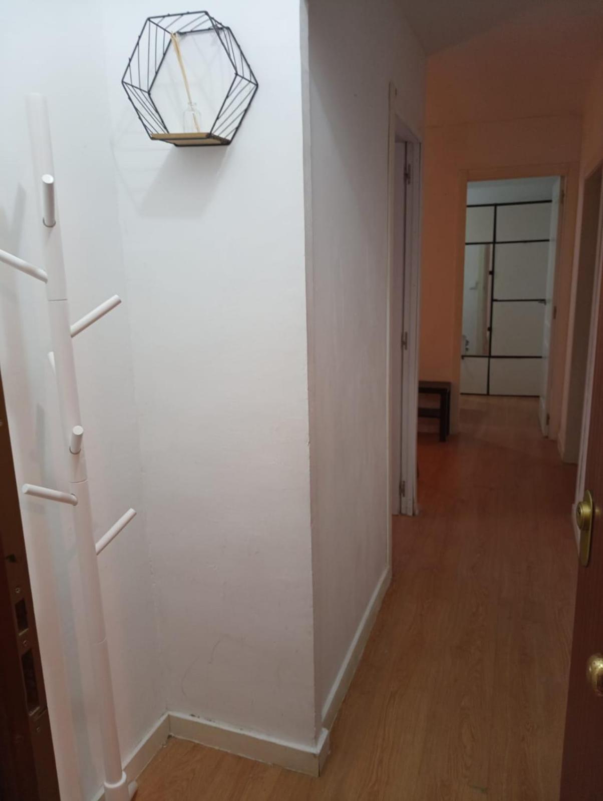 Apartamento 3 Dormitorios En Sanchez Preciados Madrid Bagian luar foto