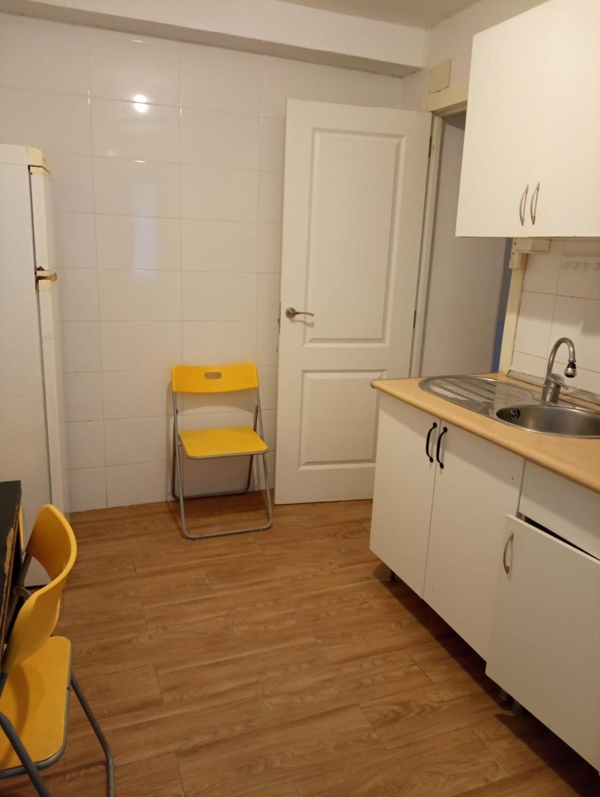 Apartamento 3 Dormitorios En Sanchez Preciados Madrid Bagian luar foto